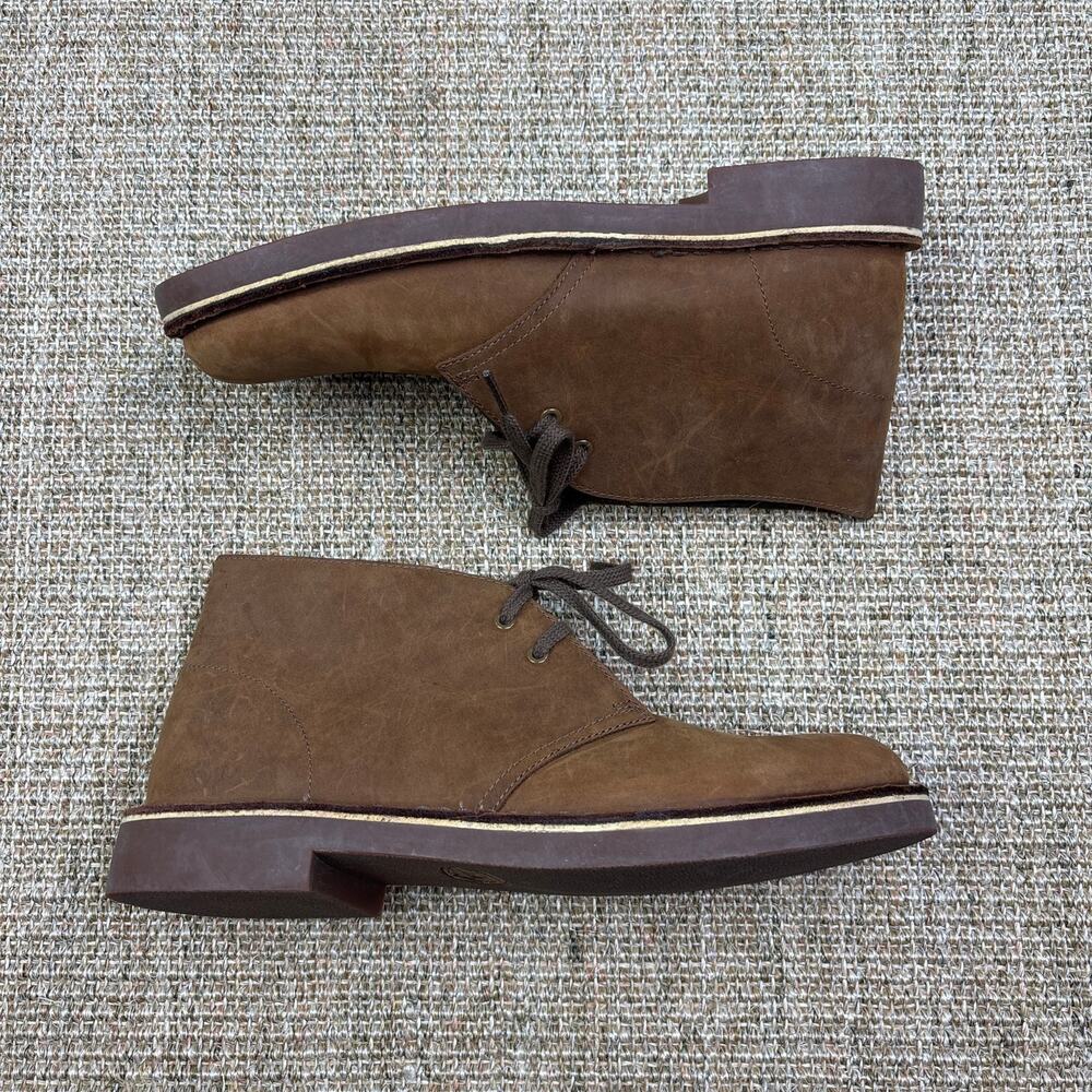 🐫 Clarks Leather Desert Chukka Boots | 9 | Brown